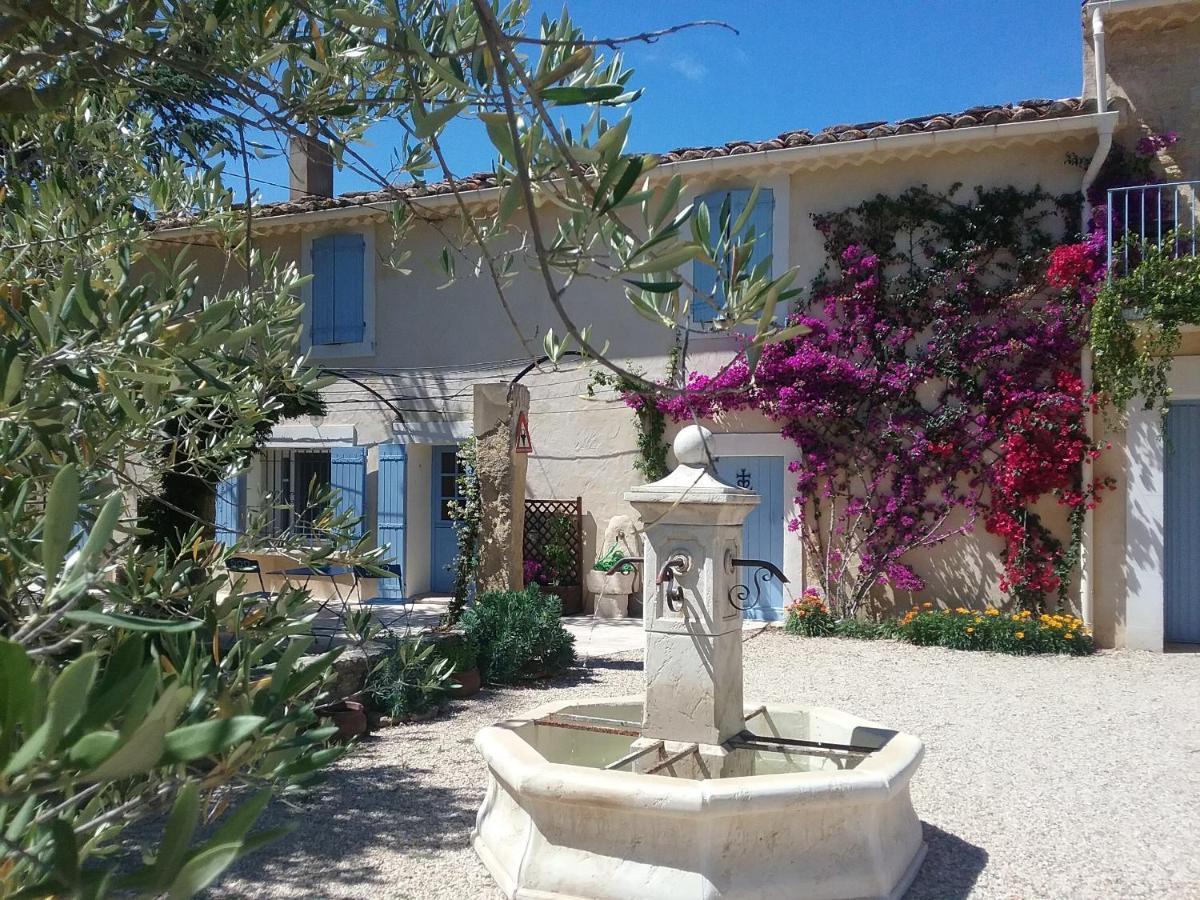 Mas Des Bougainvillees Sernhac Екстериор снимка